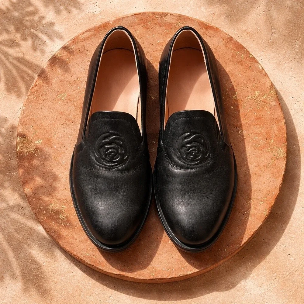 Taryn Rose Black Leather Embossed Rose Platform Loafers Slip On Shoes Womens 9